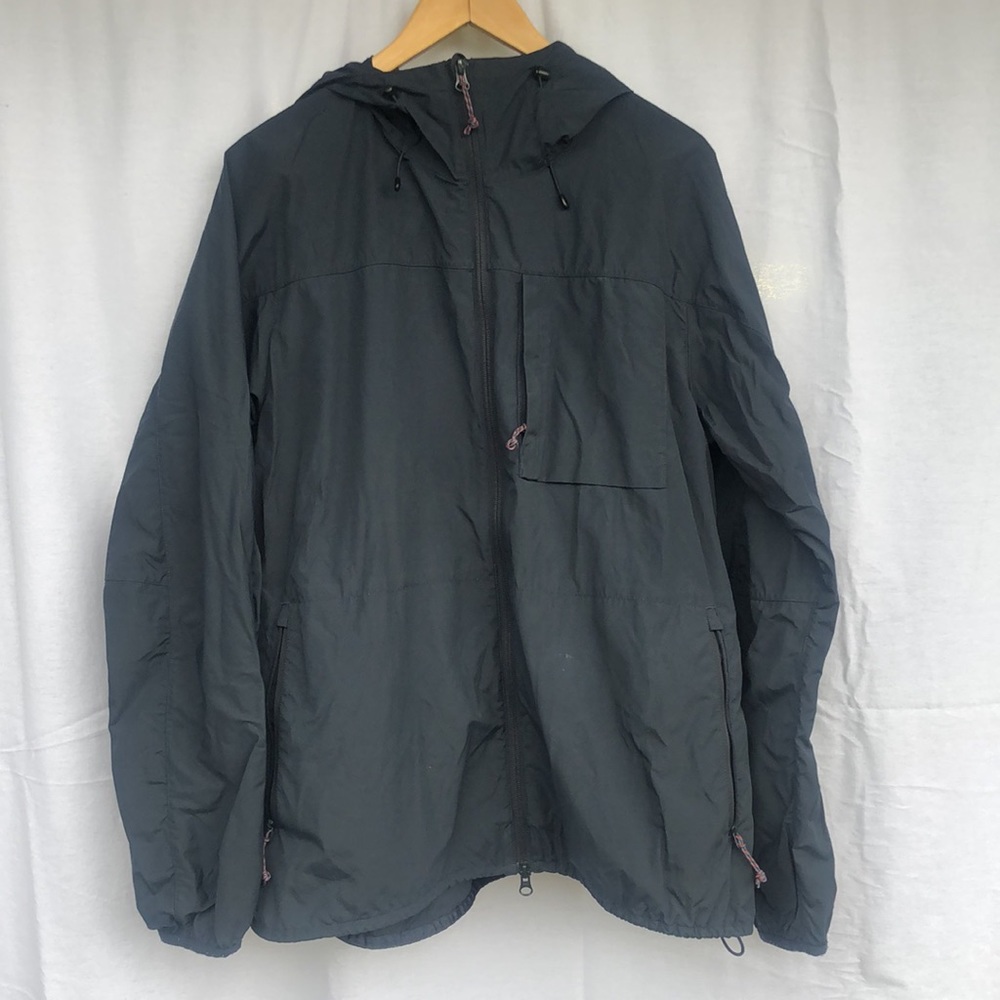 Fjallraven navy women’s High Coast wind jacket
